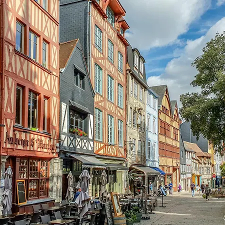 L'olympe - Babyfoot - Cinema - Parking Apartment Rouen