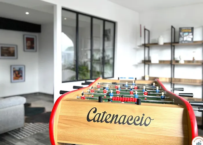 L'olympe - Babyfoot - Cinema - Parking Apartment