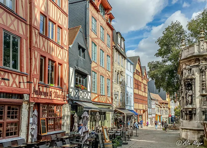 L'olympe - Babyfoot - Cinema - Parking Apartment Rouen